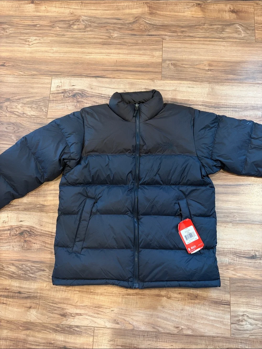 The North Face Men's Black and Navy Puffer Jacket
